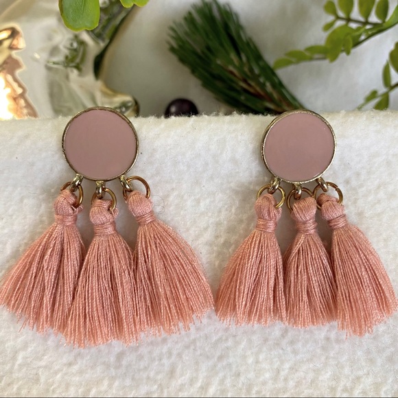 Urban Outfitters Jewelry - NEW Salmon Pink Tassel Round Stud Fringe Earrings